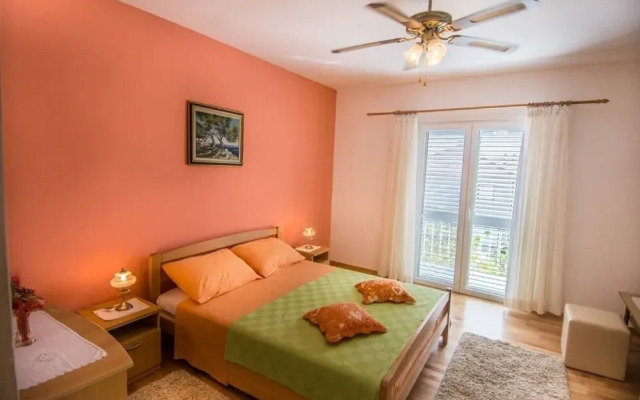 Sveto - 400 m From Beach - A1