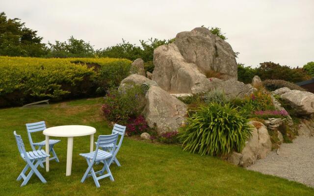 Semi-detached House, Guisseny