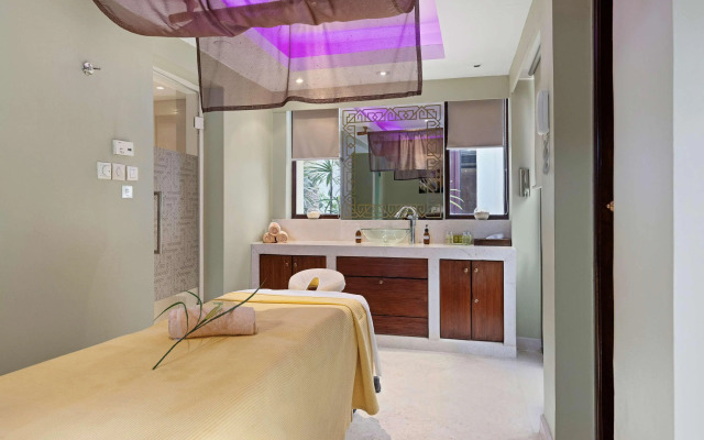 Hilton Luxor Resort & Spa