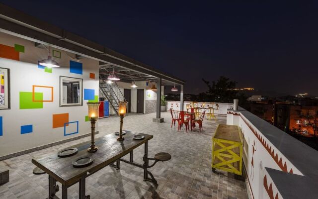 House of Backpackers