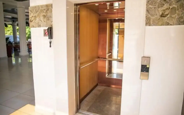 Diani Resort & Apartments