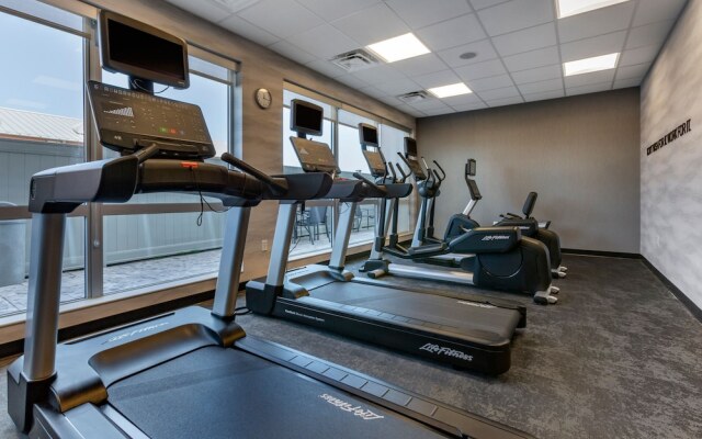 Super 8 Sandusky North