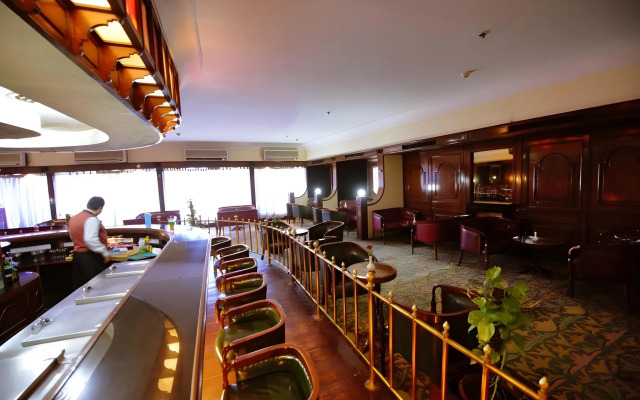 Centaur Hotel
