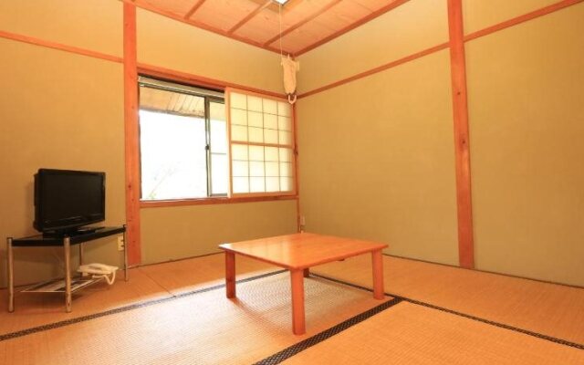Kannabe Highland Hotel