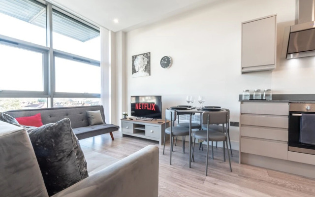 OnPoint -SUPER 1 Bedroom Apt Slough