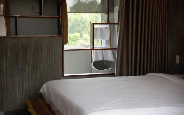 Charm Hon Rom Villas Resort