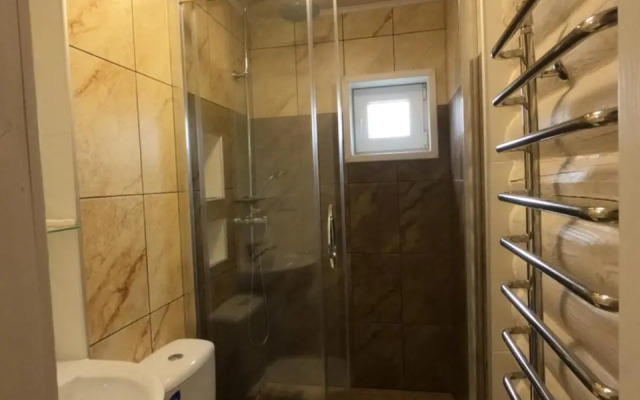 "LiAn" Family Hotel & Restaurant