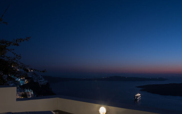 Karpimo Horizon - Caldera View with private hot tub