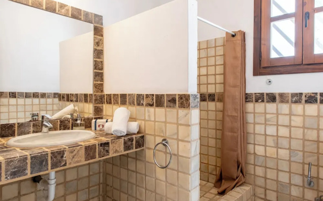 San Josep 6-bed Villa, Sleeps 14, Pool & Sea View