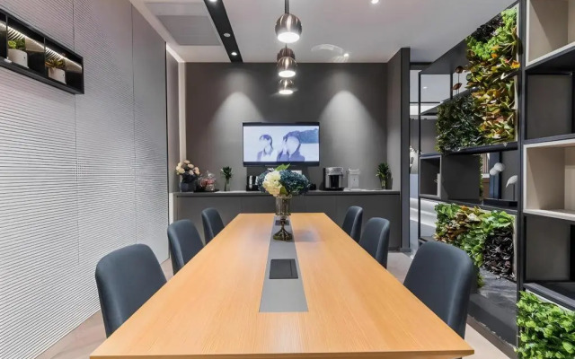 Home Inn Selected (Shanghai Expo Garden, Chengshan Road Metro Station)