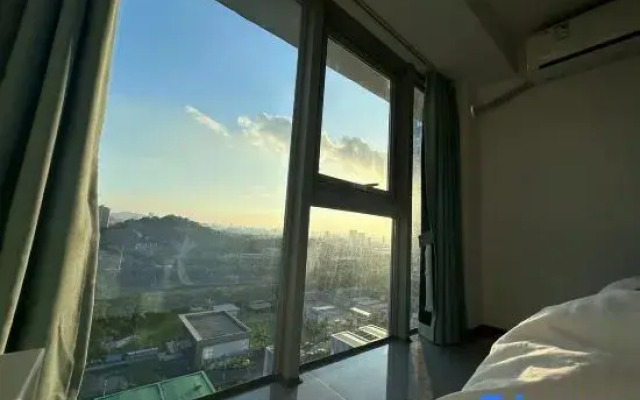 Tuju Hotel (Huangpu Hegui Square Branch)