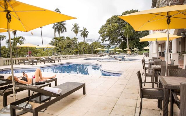 Radisson Hotel Panama Canal