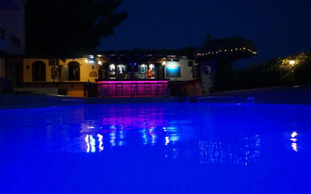 Hotel Mary