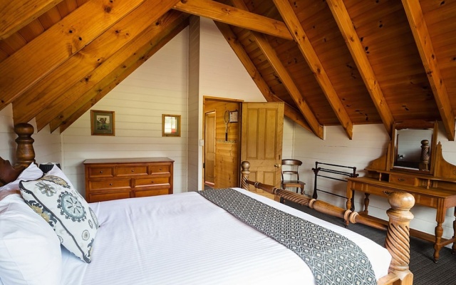 Peppers Creek Village – Guest Rooms – Pokolbin