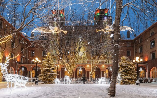Hotel Colorado