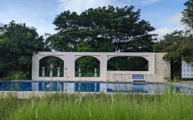 Rak Na Suan Pueng Resort