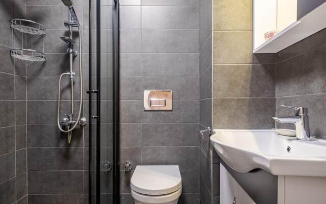 Pleasant Flat With Central Location in Sisli