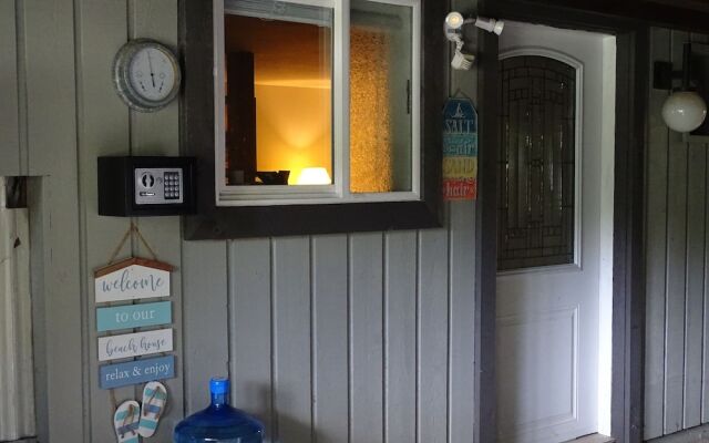 Suite at Trails End Beach House