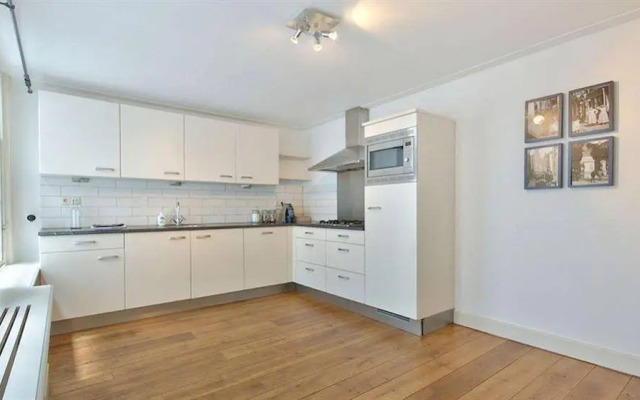 Short & Suite No.300