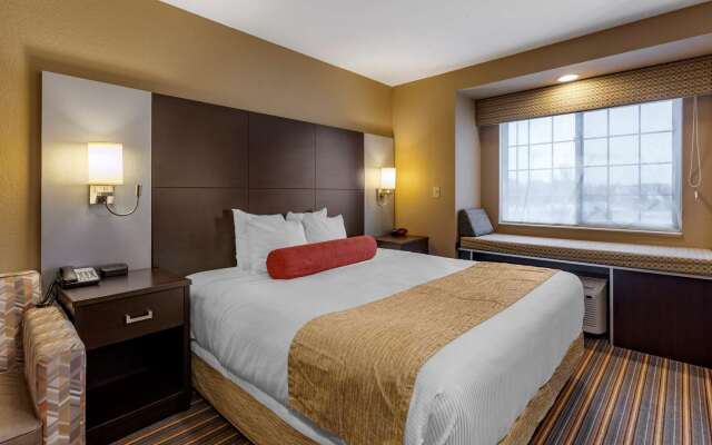 Best Western Plus Woodstock Inn & Suites