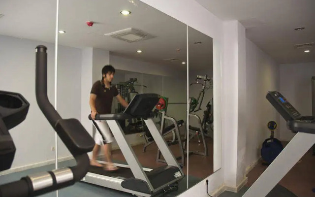 Mg White Lilyum Hotel