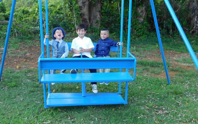 Isabela Villa Bonita - Vacation & Event Venue Sleeps 50!