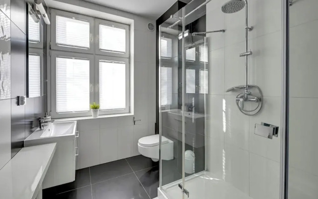 Glamour by Grand Apartments