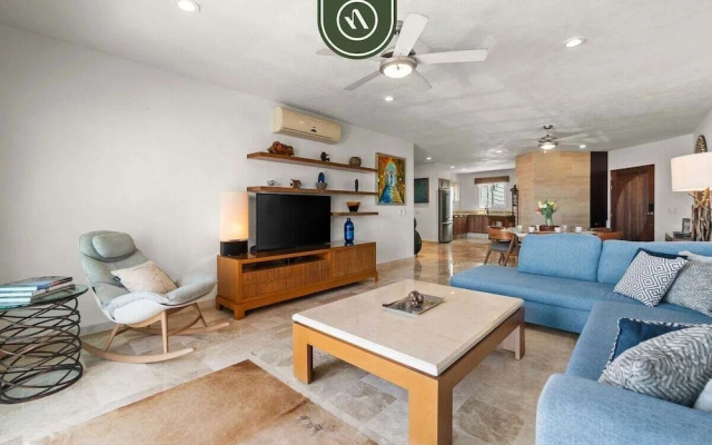 Stunning 2 BR Condo - Oceanview Terrace - Downtown