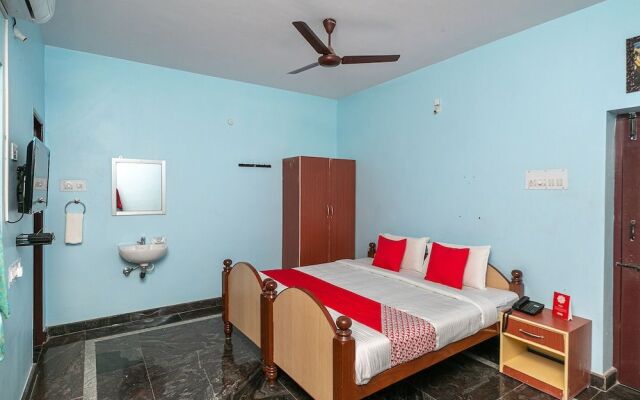 Oyo 39877 Cs Residency