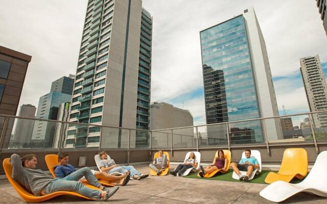Nomads Melbourne Backpackers
