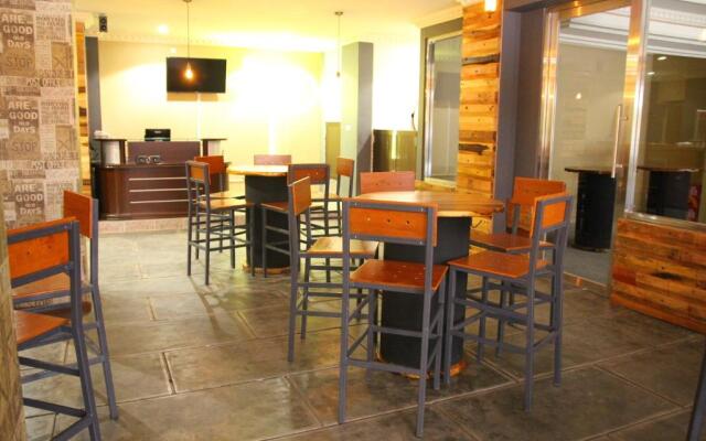 RedDoorz Plus near Soekarno Hatta Airport 2