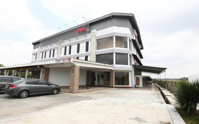 OYO 89888 Dz Residence Guest House