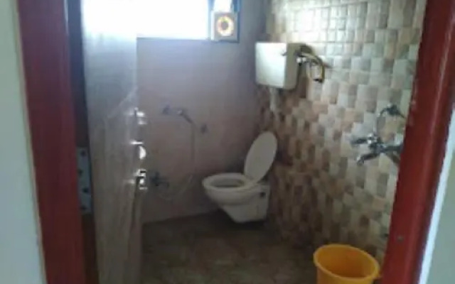 Hotel Devarshi Maheshwar