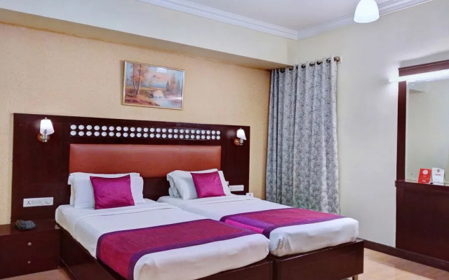 OYO 10437 Hotel Hibiscus INN