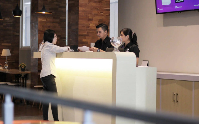 Cleo Hotel Basuki Rahmat Surabaya