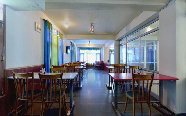OYO 4838 Hotel The Valerian