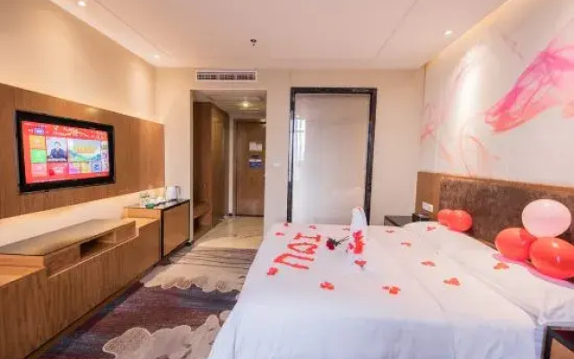 Bai Li Holiday Hotel (Enping Aofeng Square)