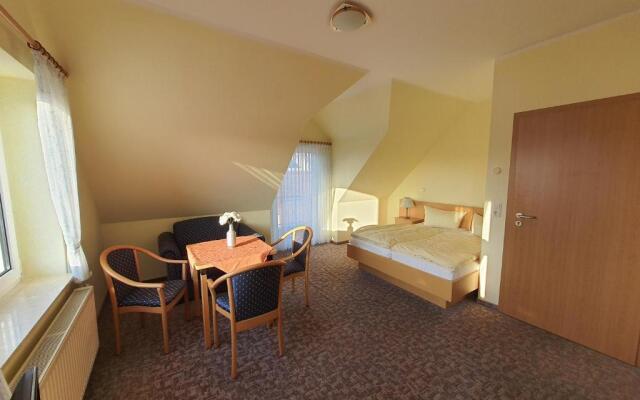 Landhaus Braband Ferienwohnungen - Gustav-Schönleber-Weg 27