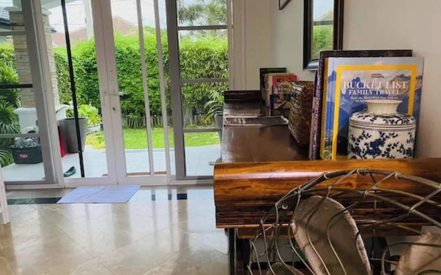 Hidden Villa Oasis Private Pool 2km to Beach&mall