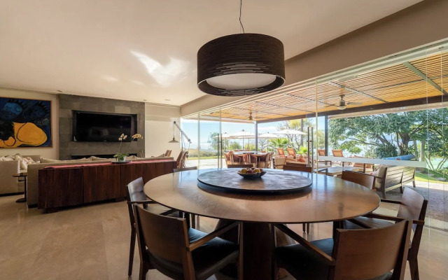 Exclusive House with Lake Chapala Access