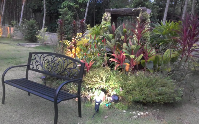 Phuket Sirinapha Resort