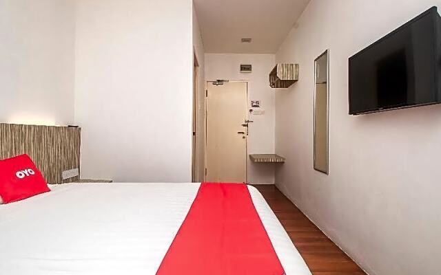 OYO 90102 7 Days Lodge