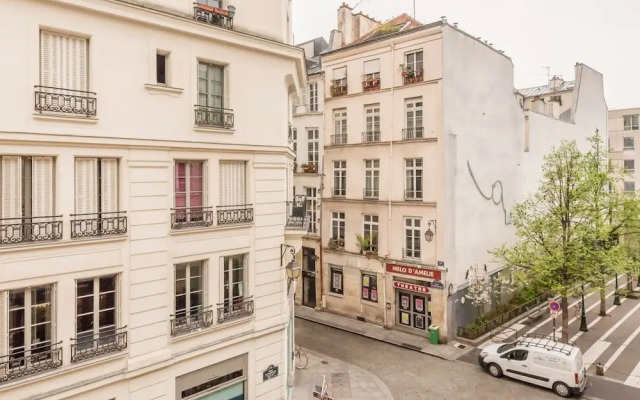 Sunny Dussoubs I Unique 1-br Loft in Montorgueil