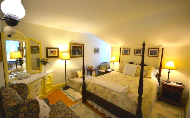 1842 Bed & Breakfast