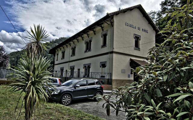 Albergue Juvenil de Bustiello