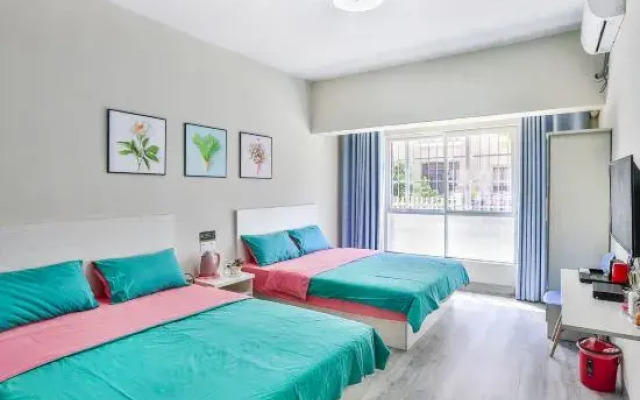 Beihai Xiaobeijing Villa Hotel (Qiaogang Customs Street Branch)