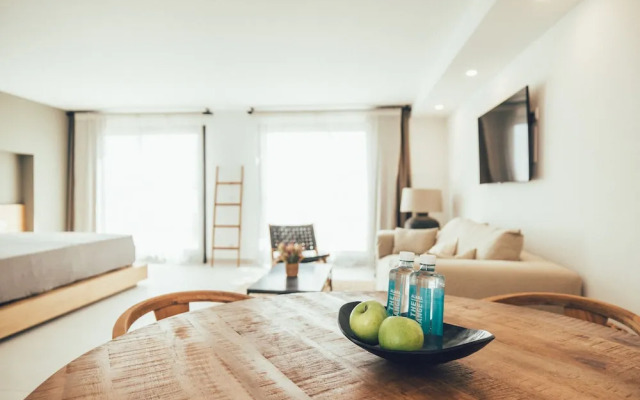 Cala Lanuza Suites