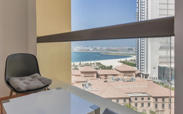 Maison Privee - Premium Studio Apt in the Heart of JBR Beach, Dubai