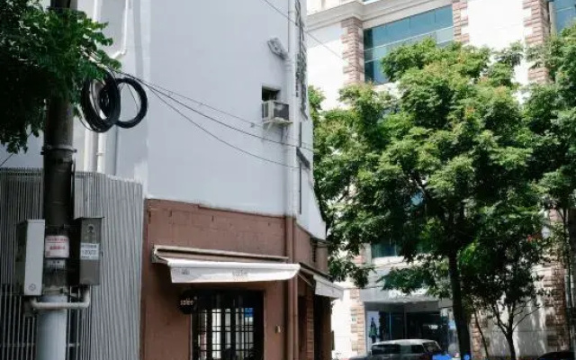 Youke Homestay (Ruijin Hospital, Shaanxi South Road Metro Station Branch)