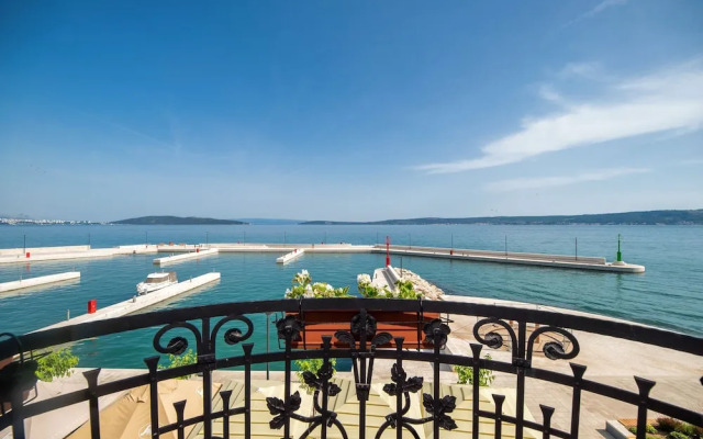Luxury Apartment Perko